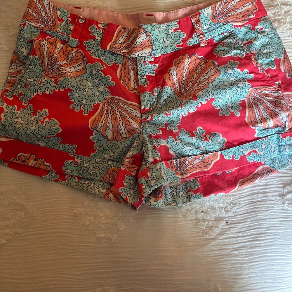 Lilly Barclay 3" shorts.  Size 8.   "Coralina" print.   2014 launch.